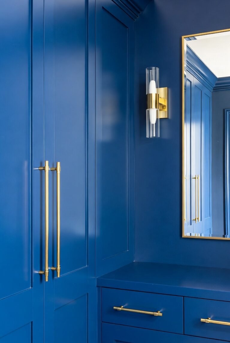 17 Stunning Colors That Go With Royal Blue to Transform Your Home ...
