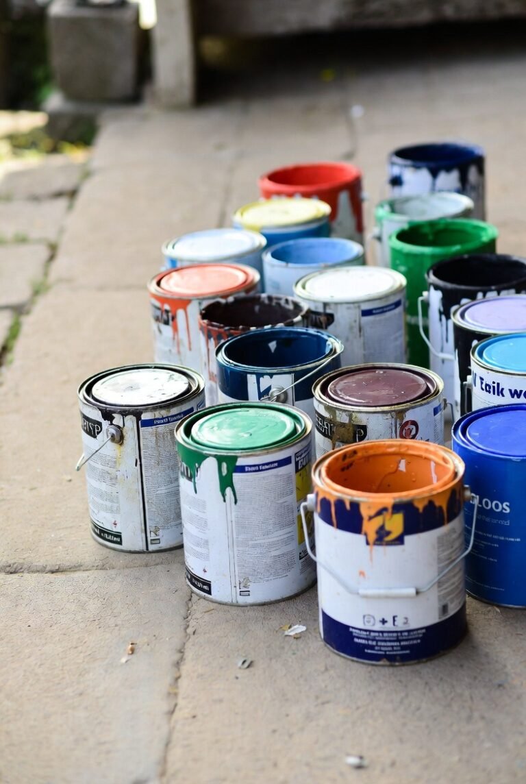 How to Dispose of Old Paint Cans